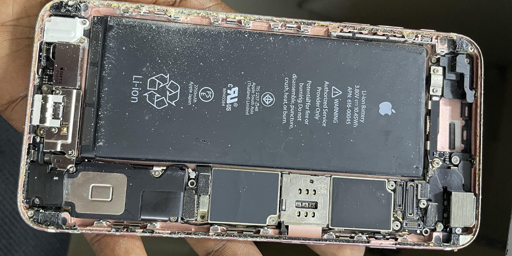  Apple iPhone Water Log & Liquid Damage Recovered
