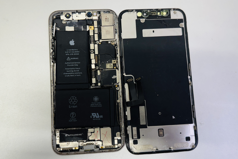 iPhone Screen Replacement